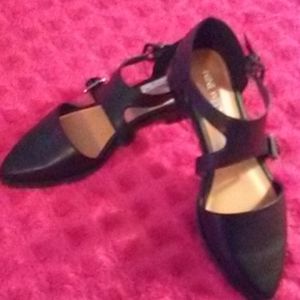 Nine West black flats sz 8